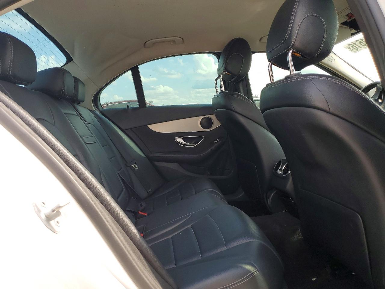 Mercedes-Benz C-Class 300