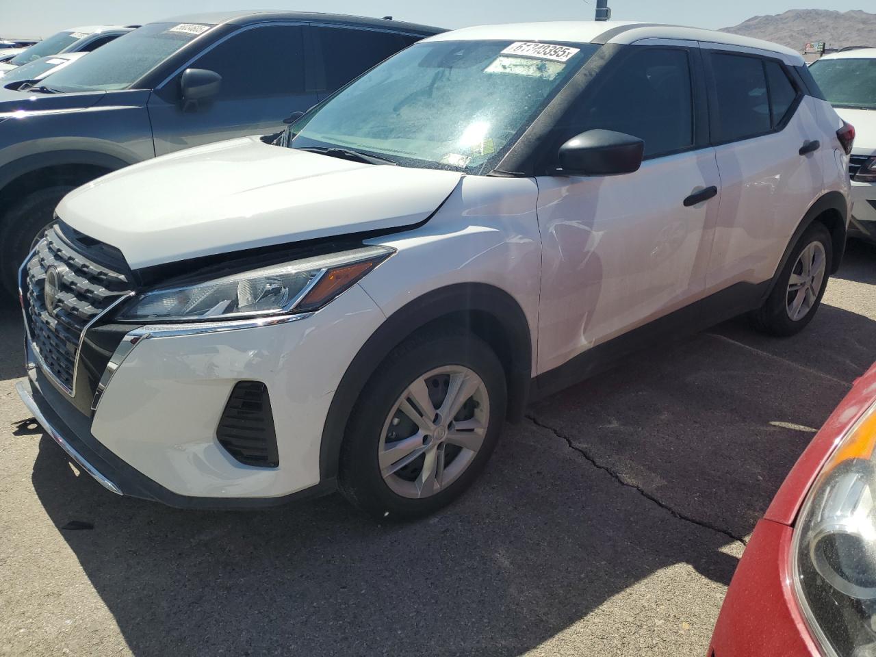 Salvage Nissan Kicks Image