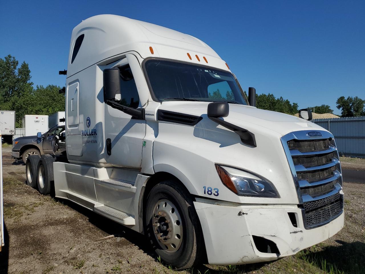 Salvage Freightliner Cascadia 126 Image