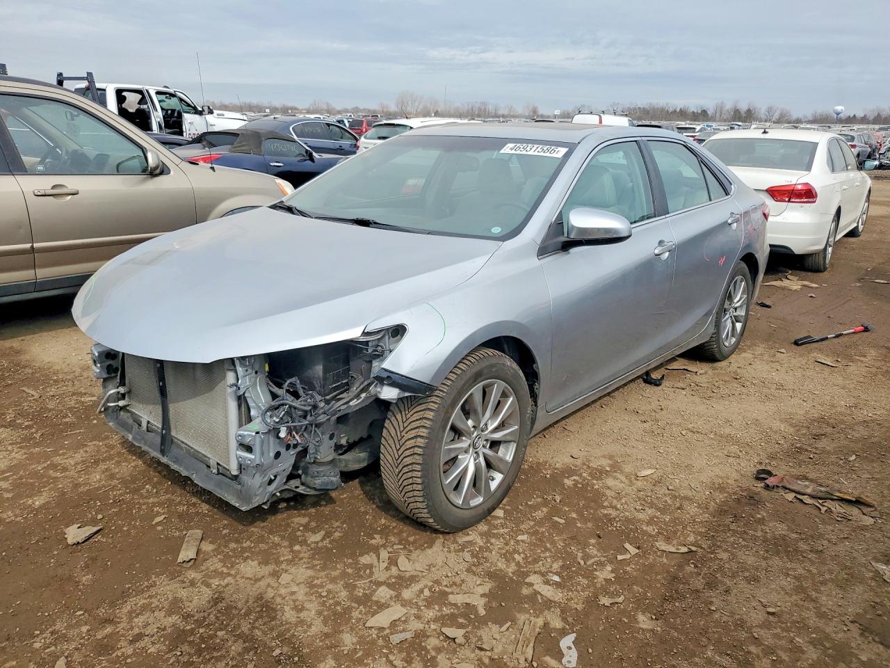Salvage Toyota Camry Image