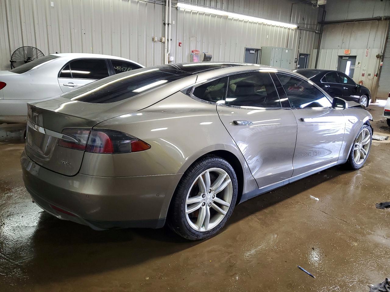 Tesla Model S 70d
