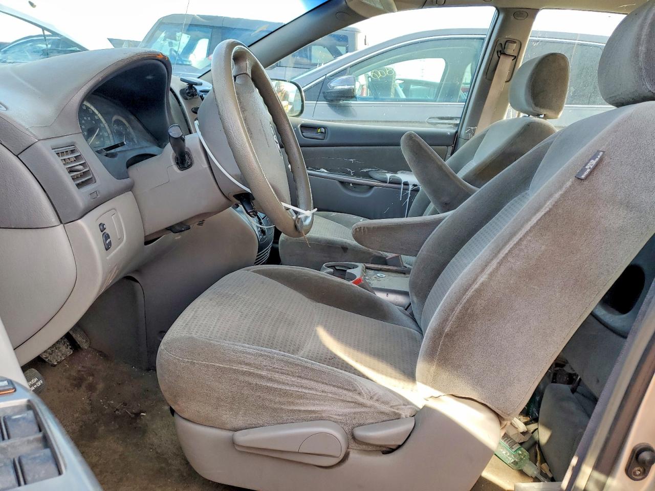 Toyota Sienna Ce 7 Passenger