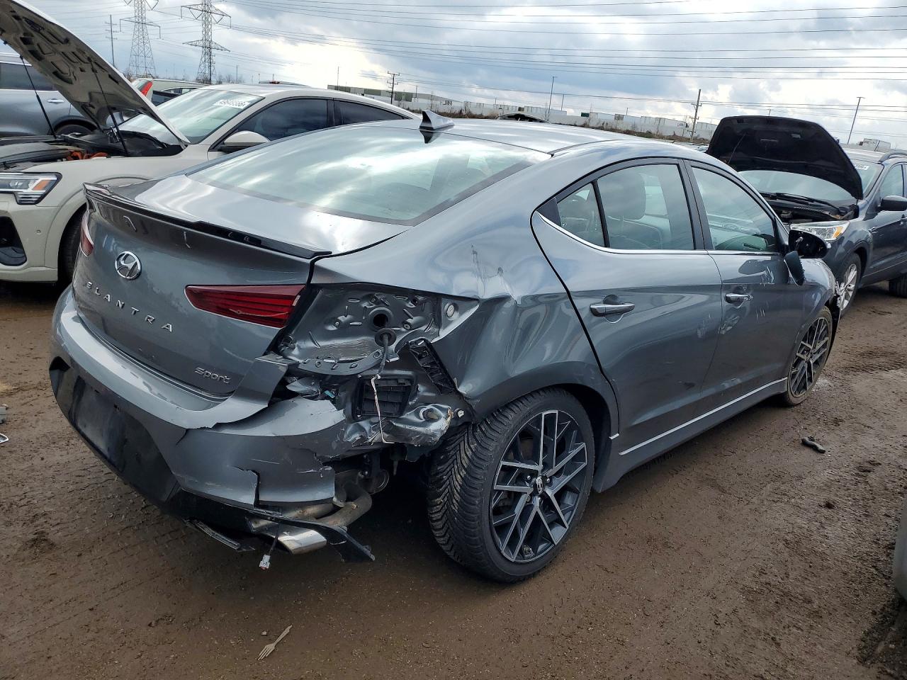 Hyundai ELANTRA Sport