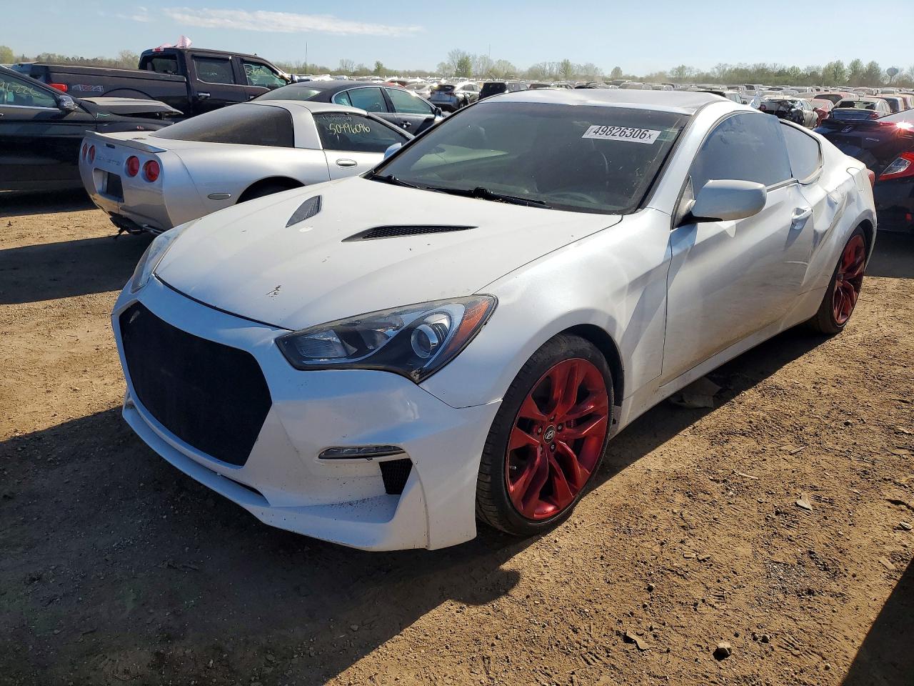 Salvage Hyundai Genesis Image