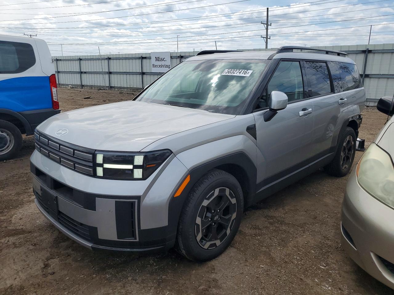 Salvage Hyundai SANTA FE Image