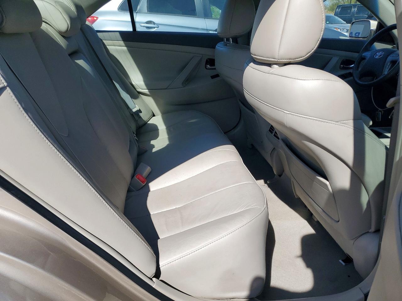 Toyota Camry Hybrid