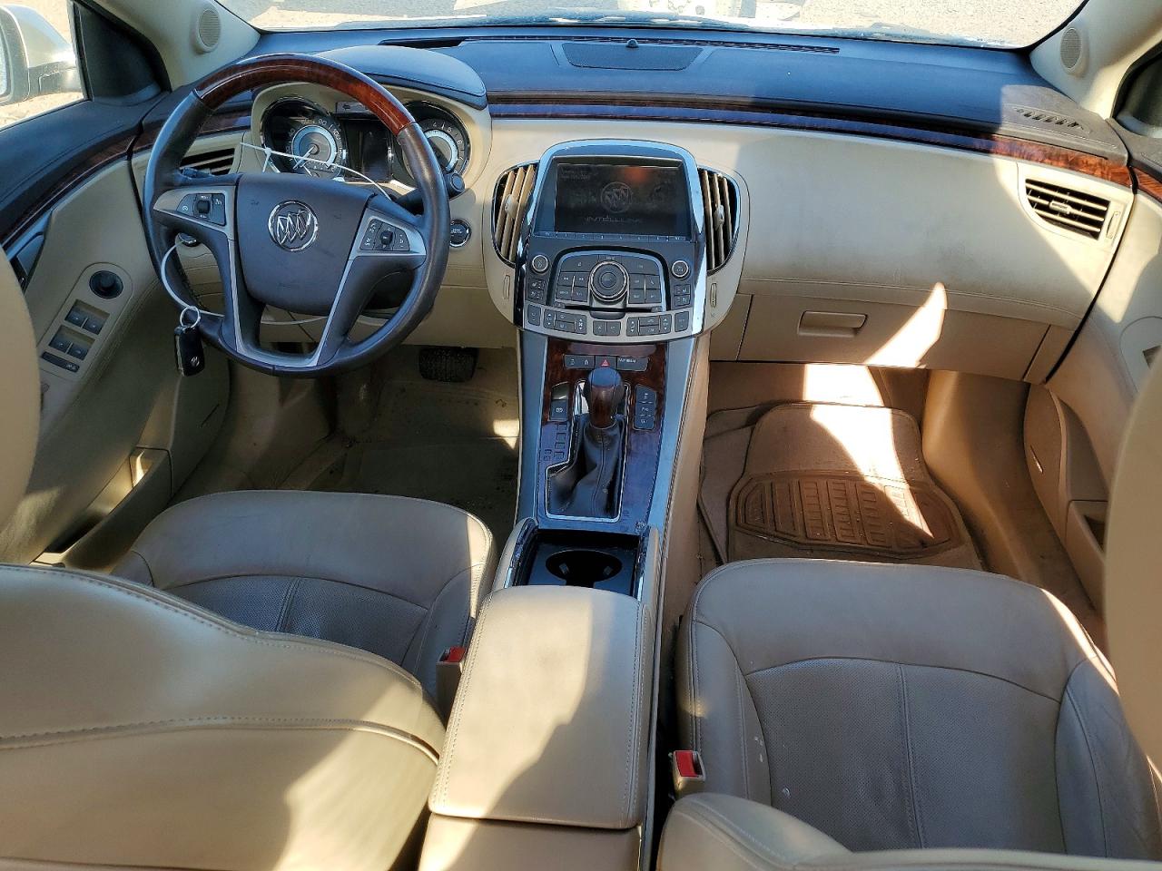 Buick LaCrosse Touring