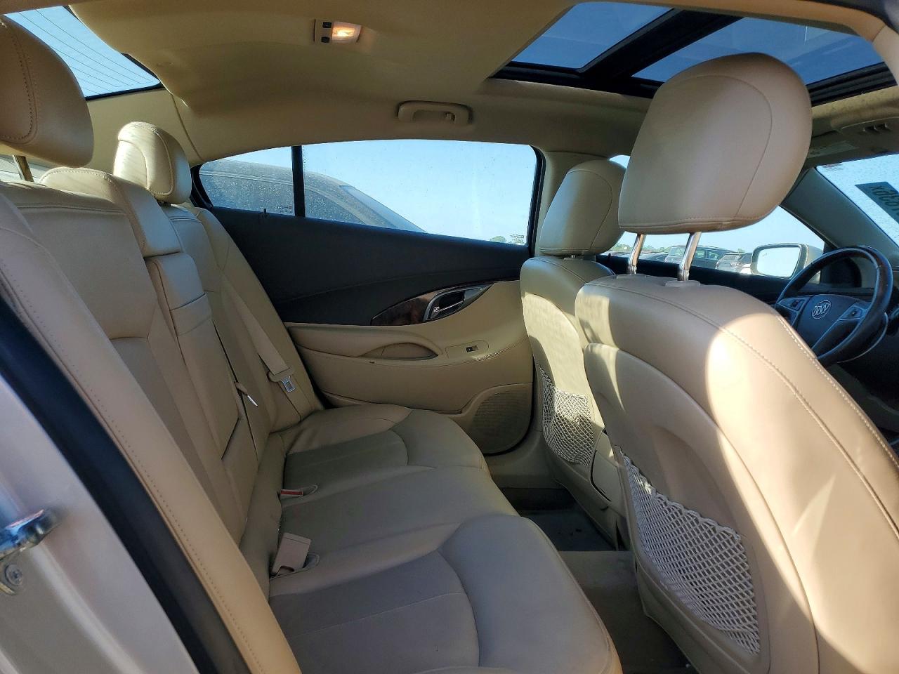 Buick LaCrosse Touring