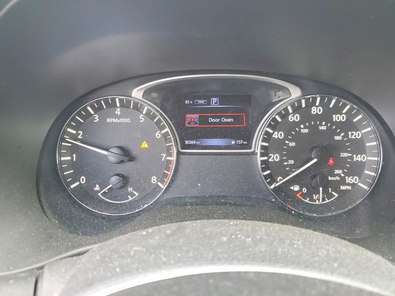 Nissan Pathfinder Sv