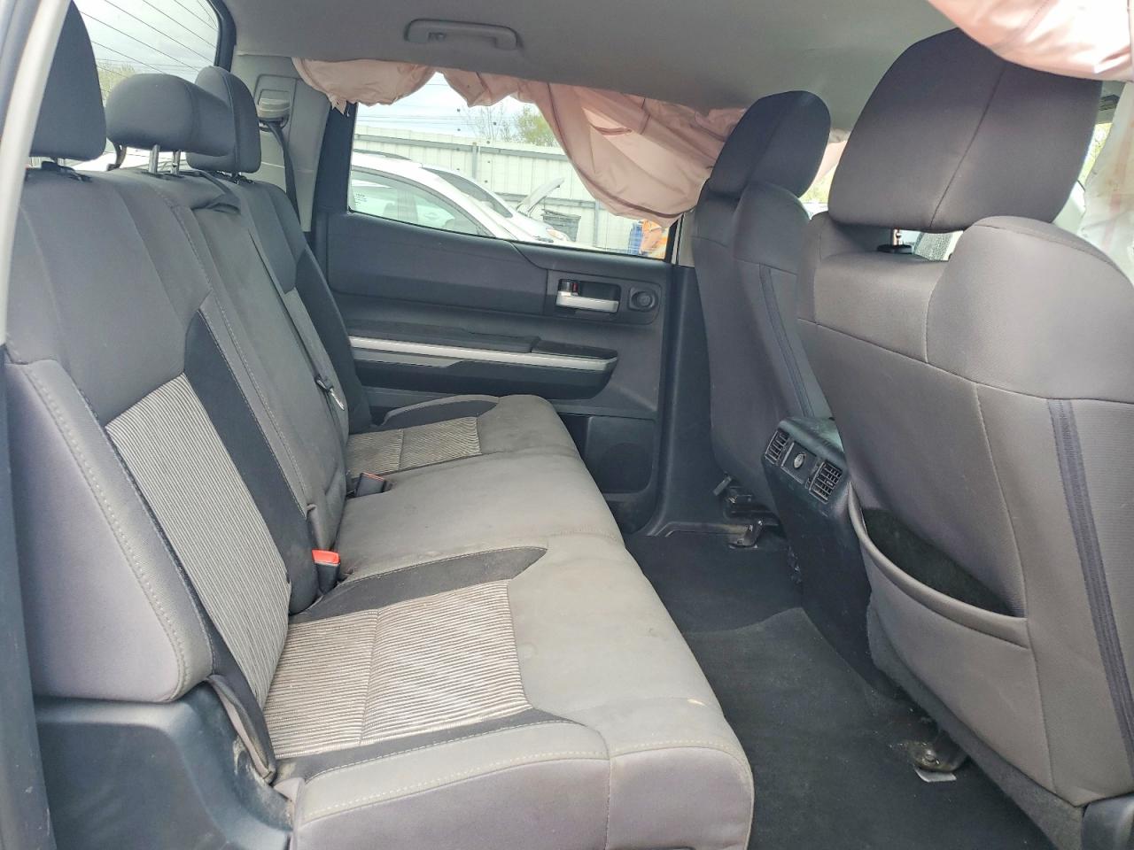 Toyota Tundra Sr5