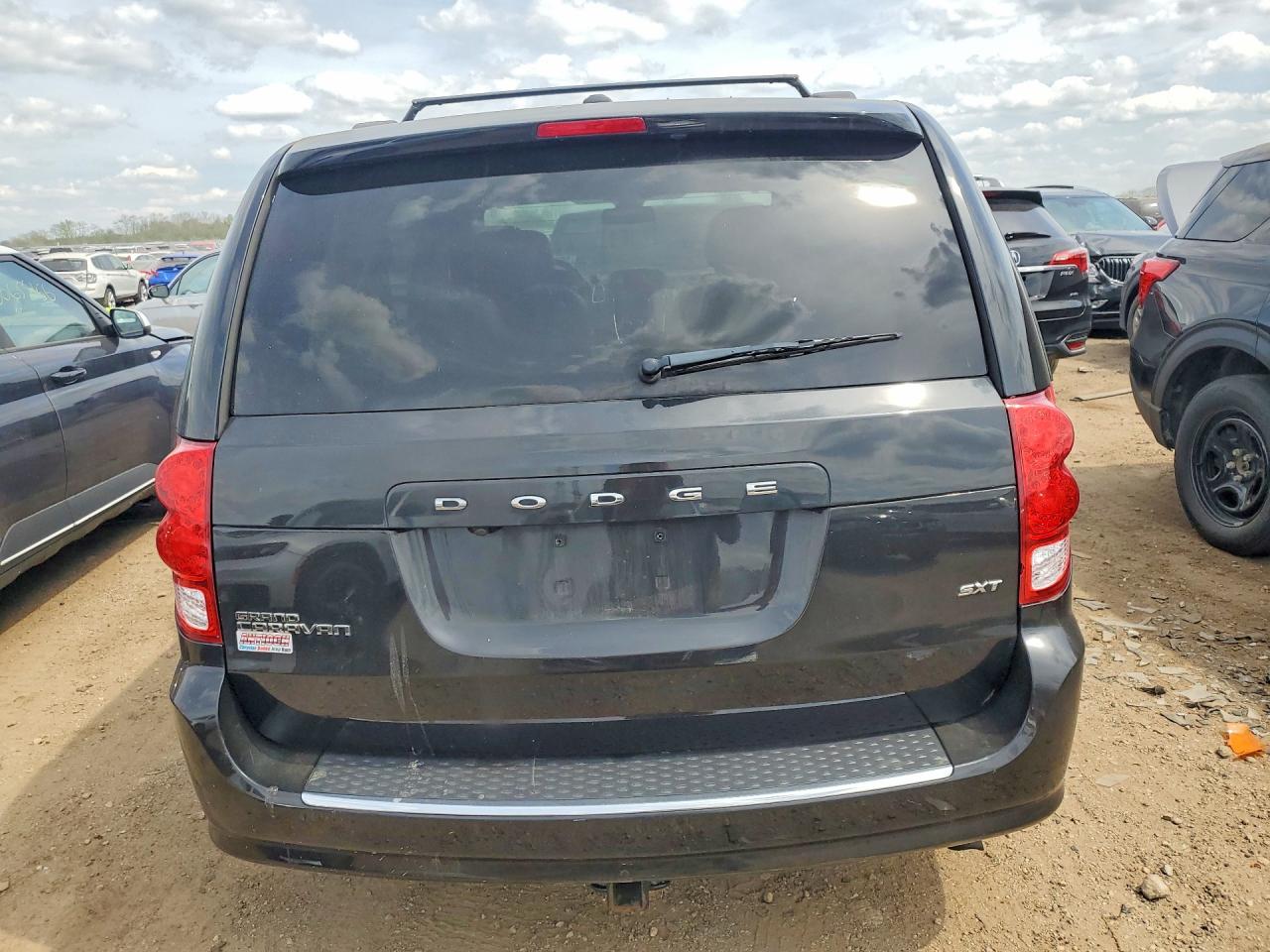 Dodge Caravan Sxt
