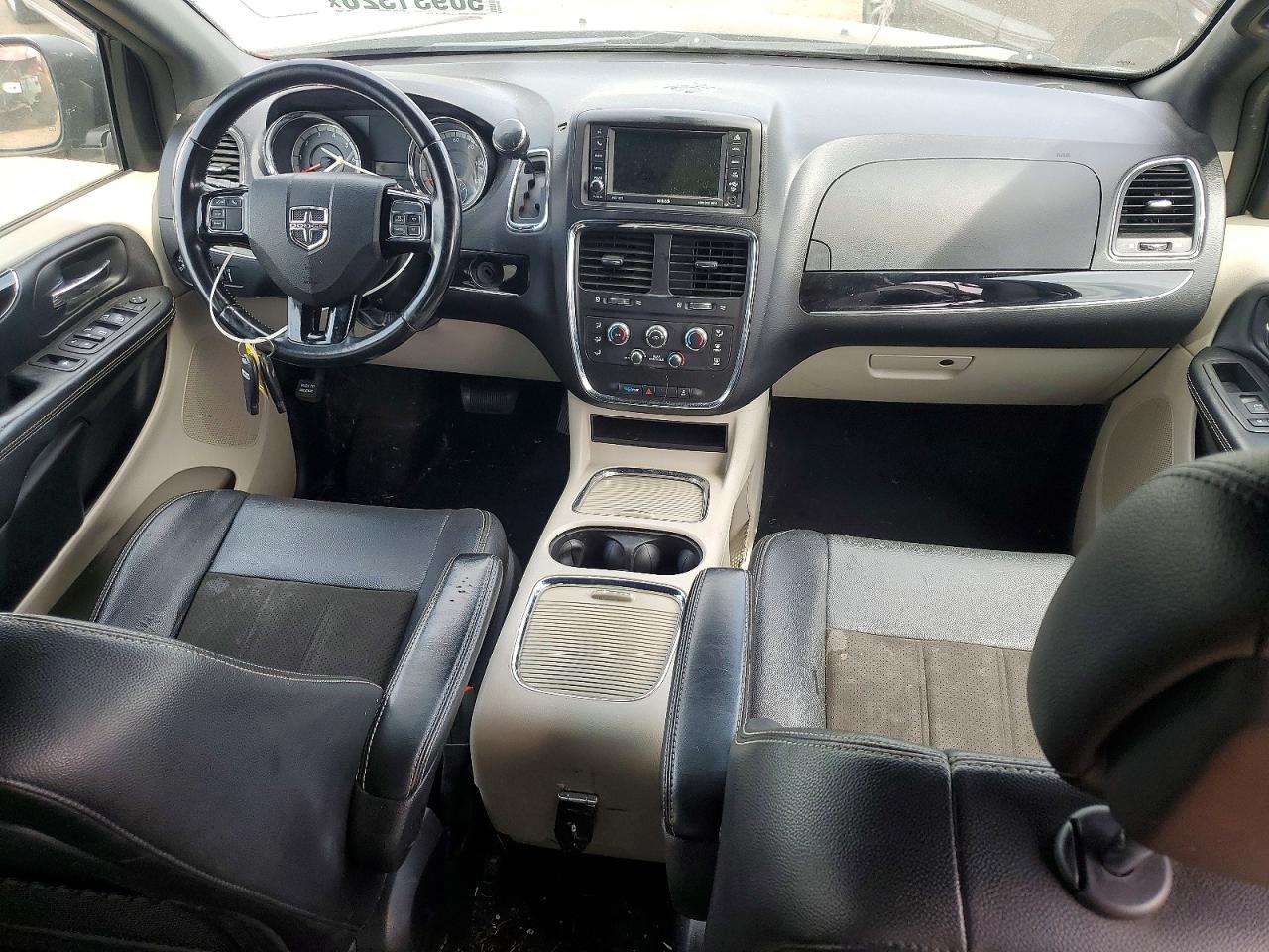 Dodge Caravan Sxt