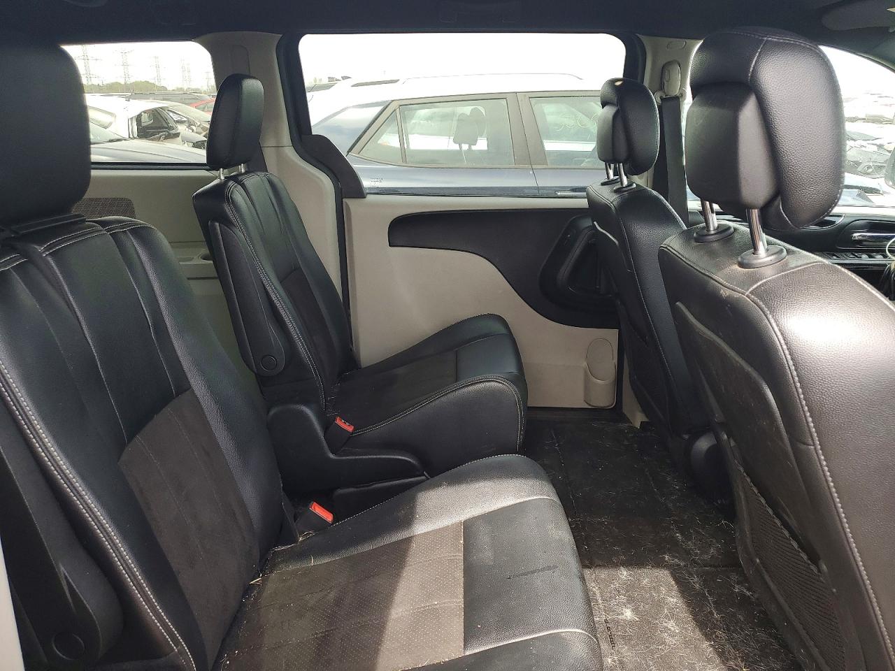 Dodge Caravan Sxt