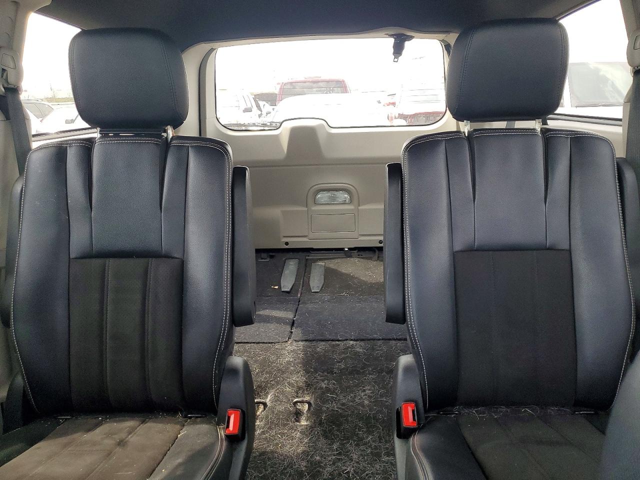 Dodge Caravan Sxt