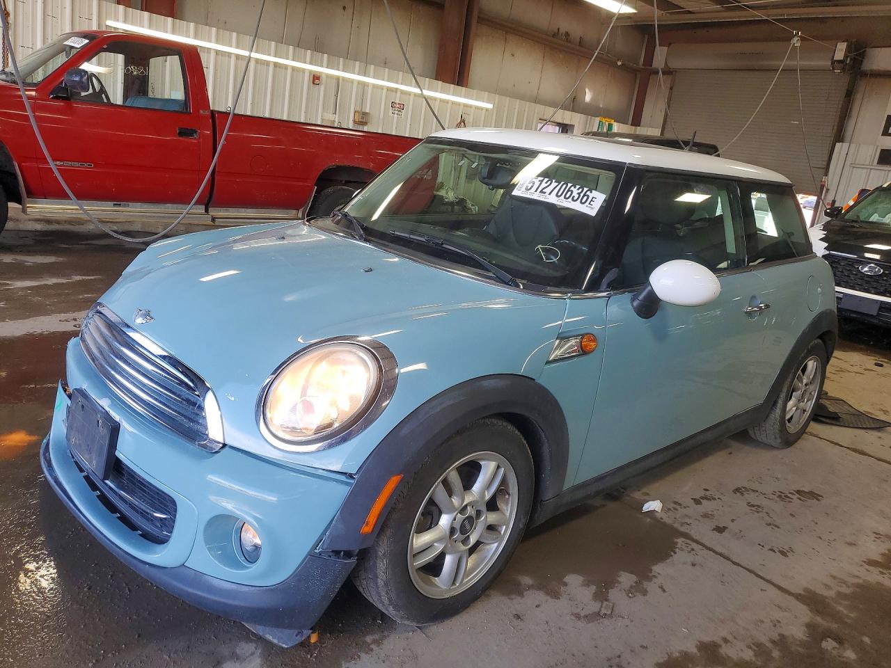Salvage MINI Cooper Image