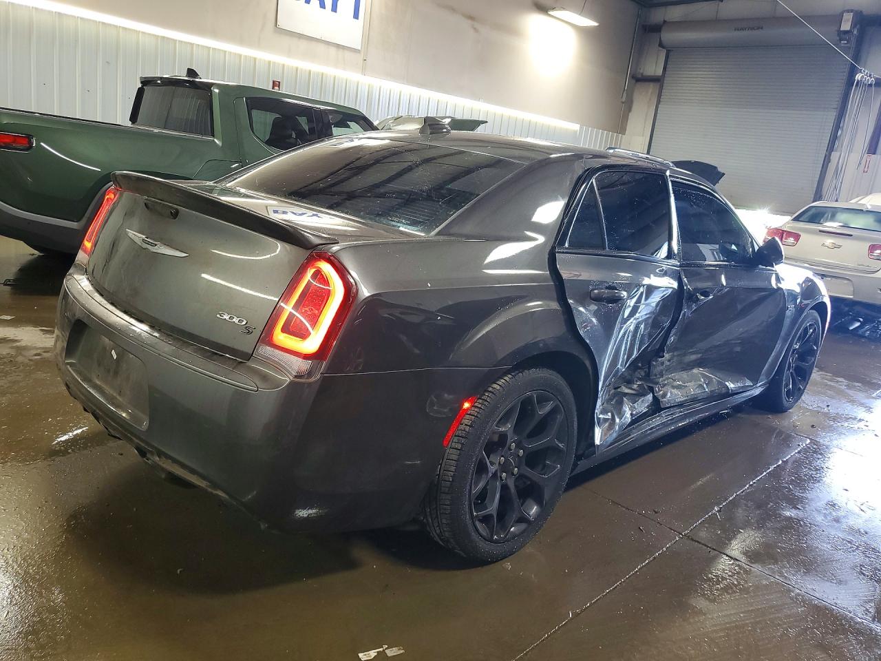 Chrysler 300 S