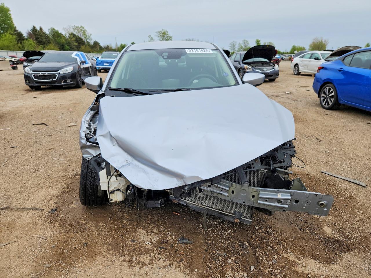 Toyota Yaris Base