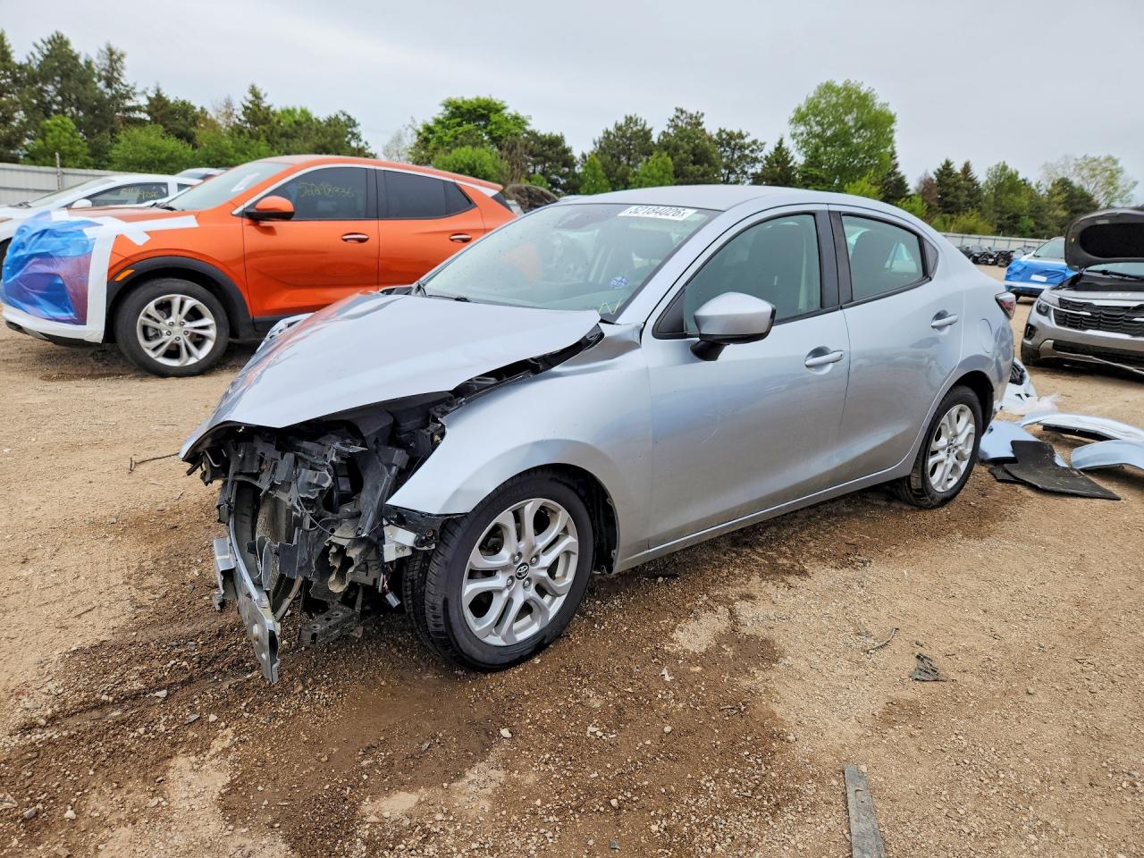 Salvage Toyota Yaris Image