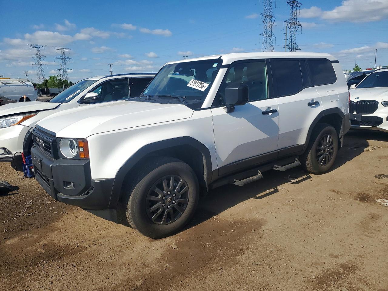 Salvage Toyota Land Cruis Image