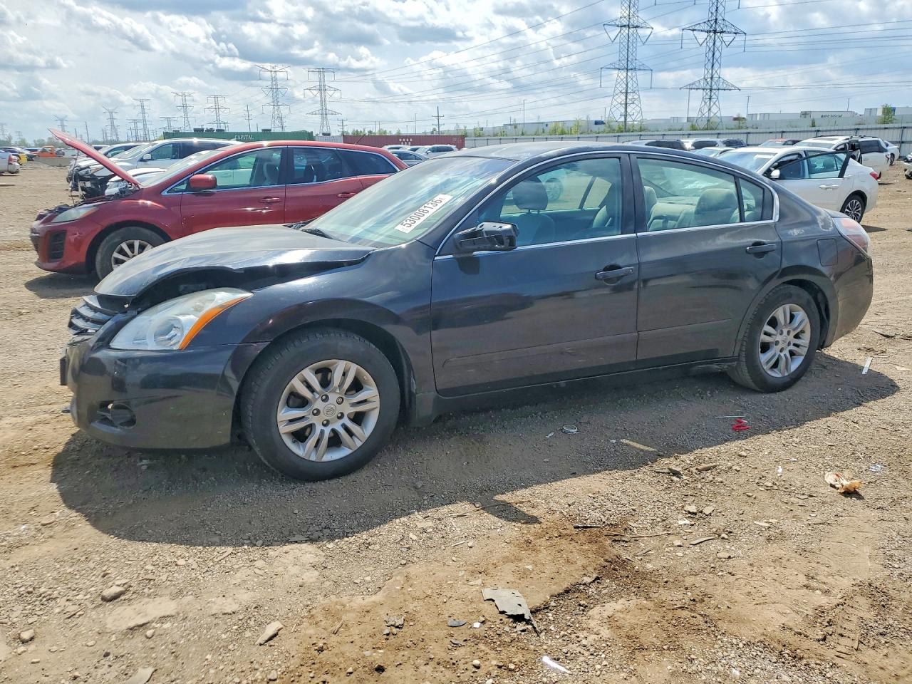 Salvage Nissan Altima Image