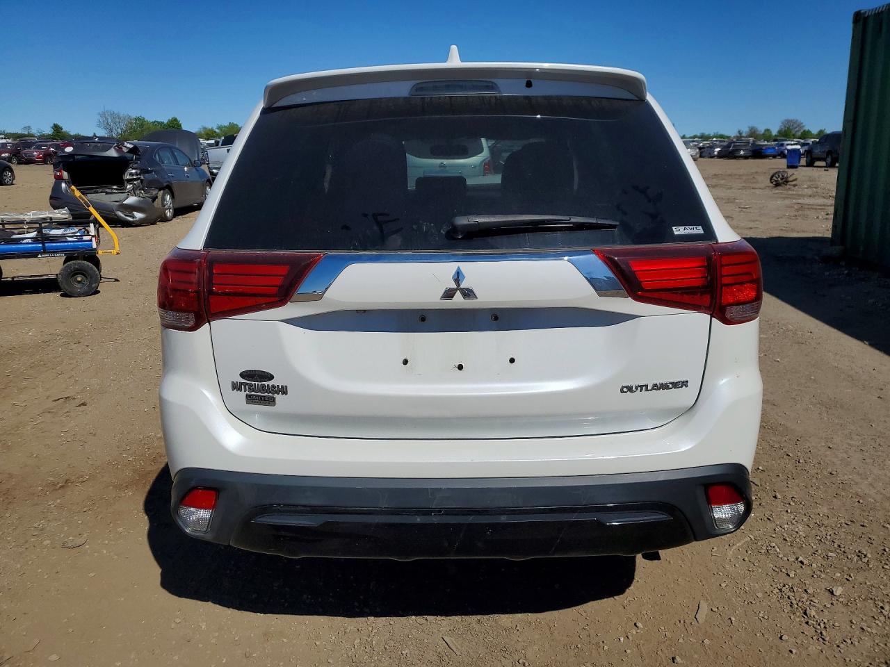 Mitsubishi Outlander Se
