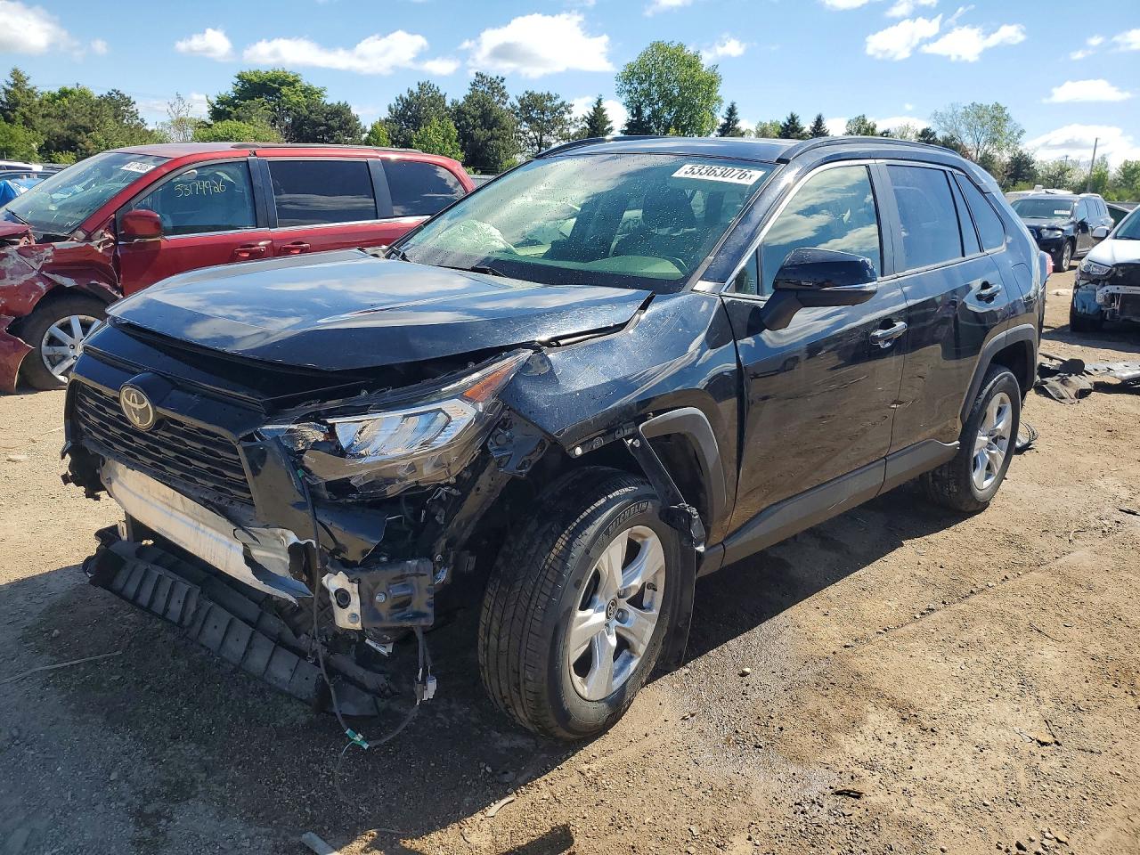 Salvage Toyota RAV4 Image