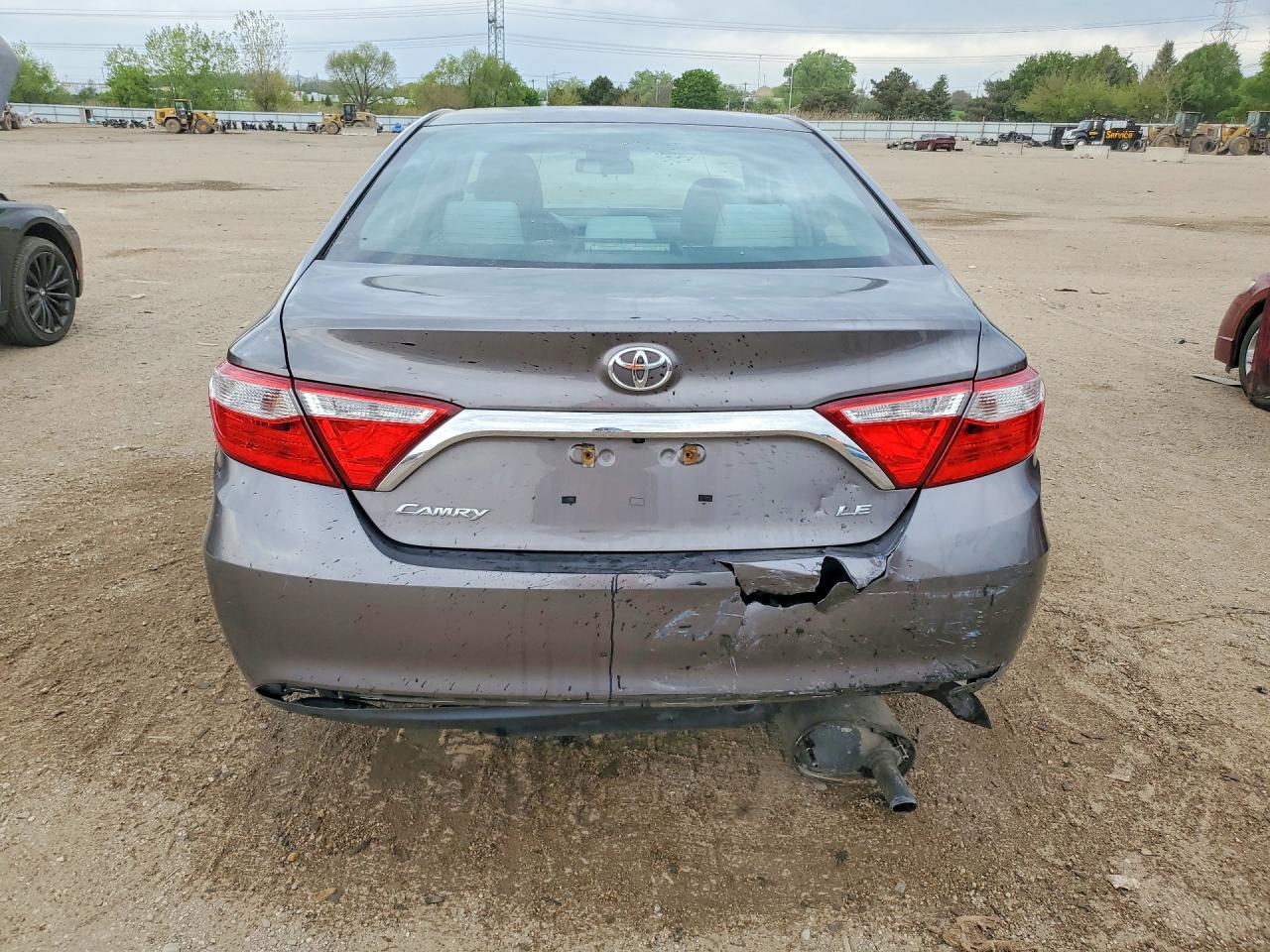 Toyota Camry Le