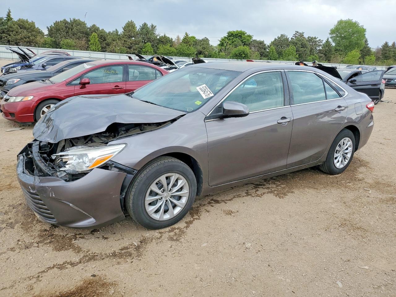 Salvage Toyota Camry Image