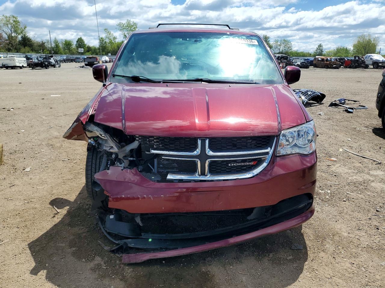 Dodge Caravan Sxt