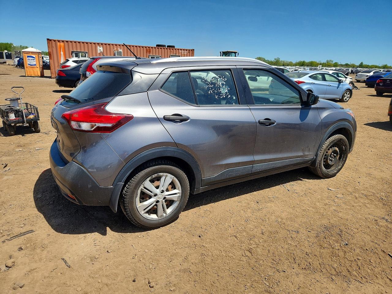 Nissan Kicks S