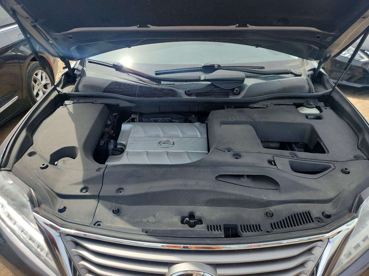 Lexus RX Base
