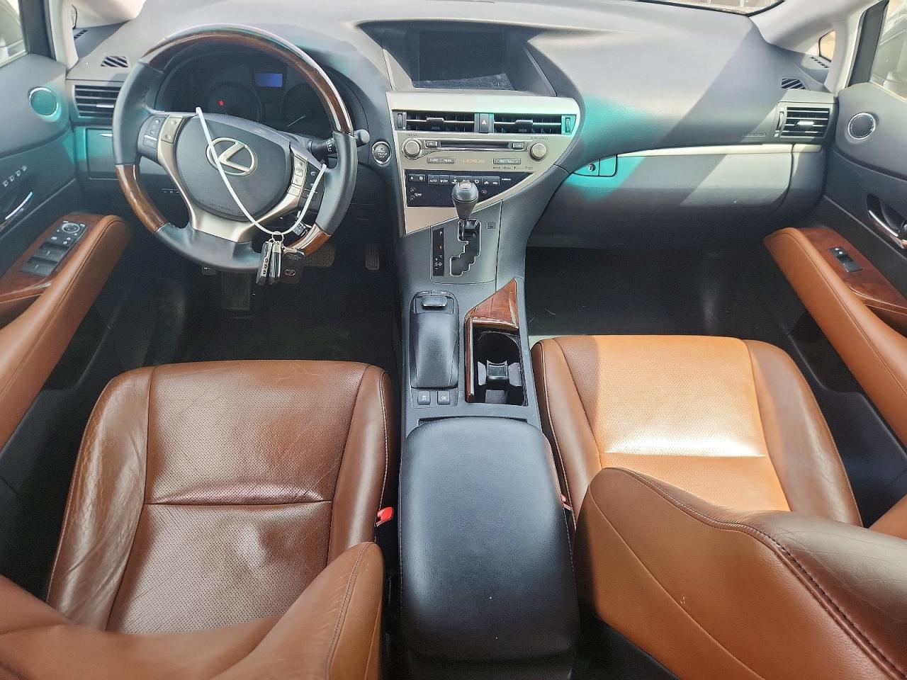 Lexus RX Base