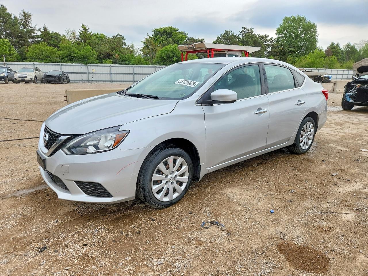 Salvage Nissan Sentra Image