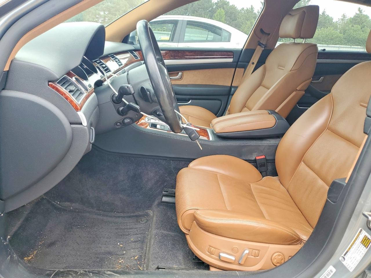 Audi A8 L Quattro