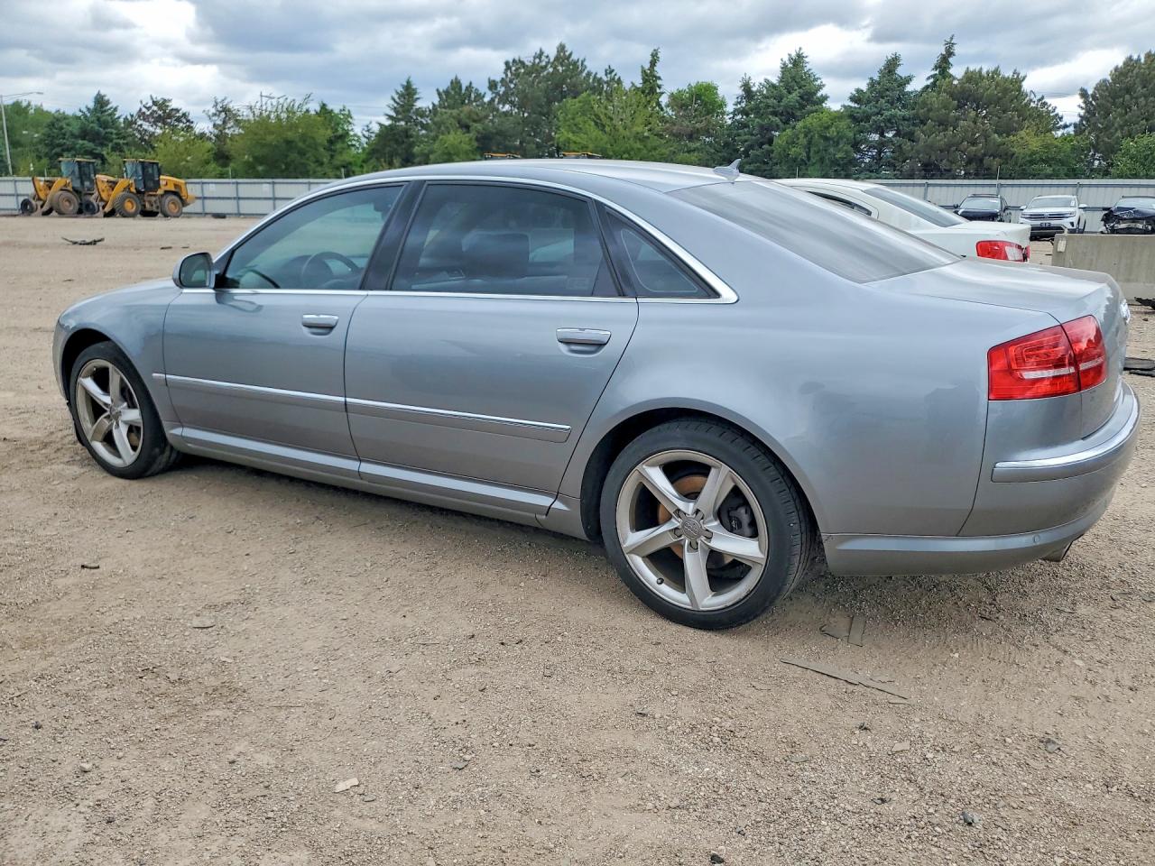 Audi A8 L Quattro