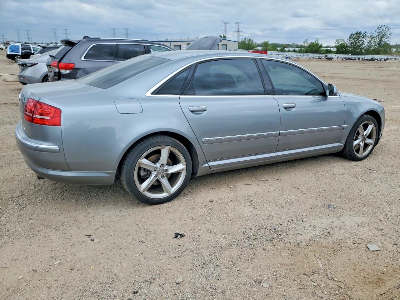 Audi A8 L Quattro