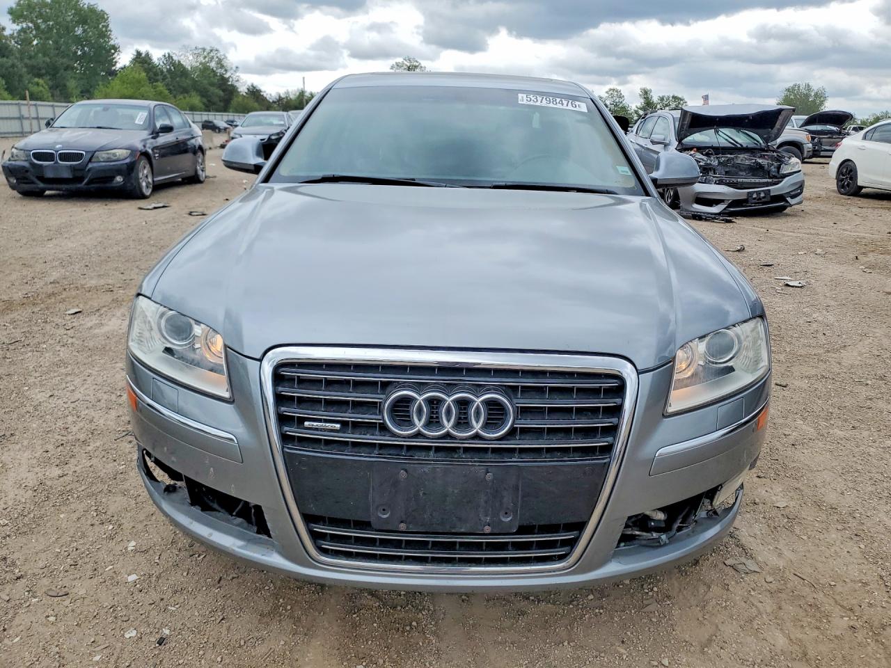 Audi A8 L Quattro