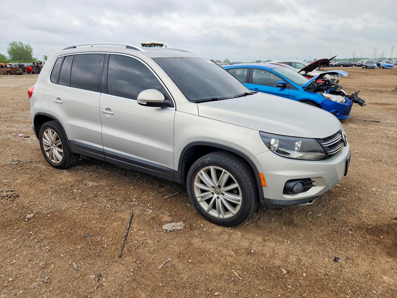 Volkswagen Tiguan S