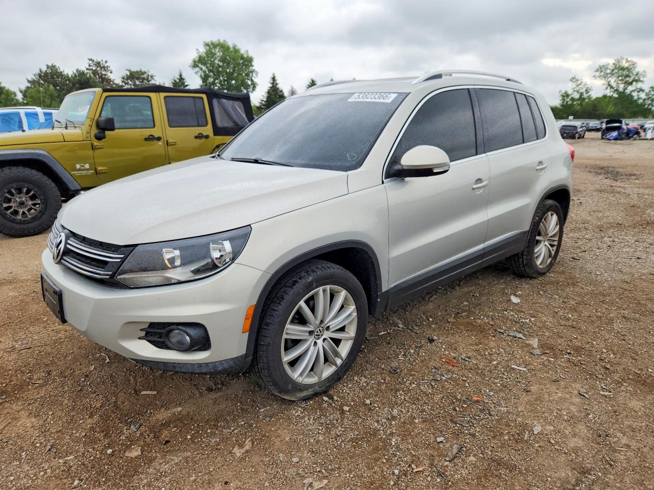 Salvage Volkswagen Tiguan Image