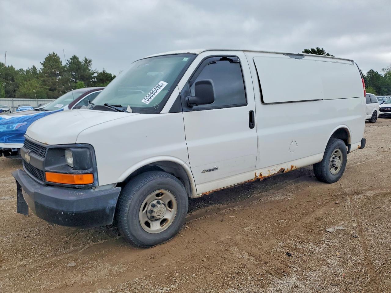 Salvage Chevrolet Express Image