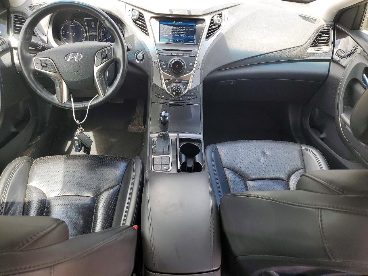 Hyundai Azera Base