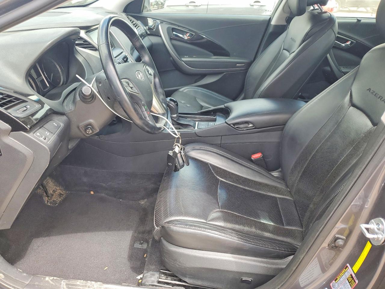 Hyundai Azera Base