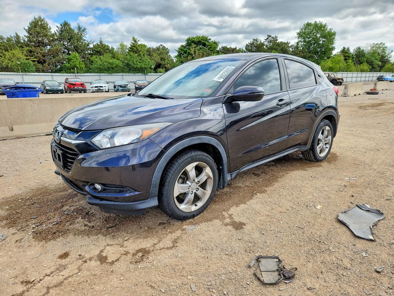 Salvage Honda HR-V Image