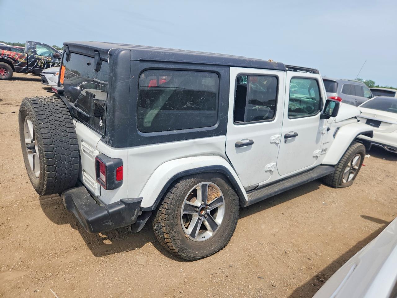 Jeep Wrangler Sahara