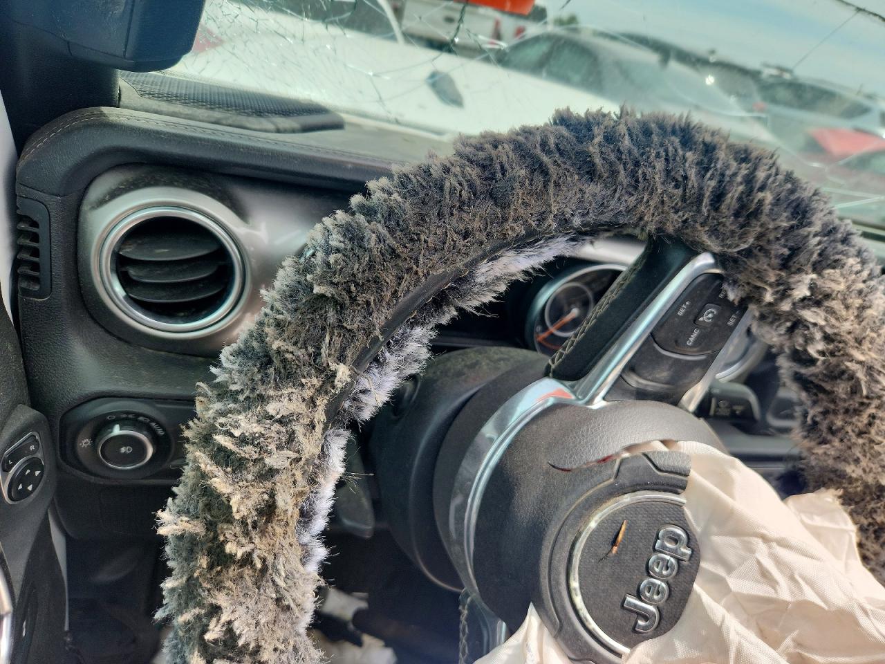 Jeep Wrangler Sahara