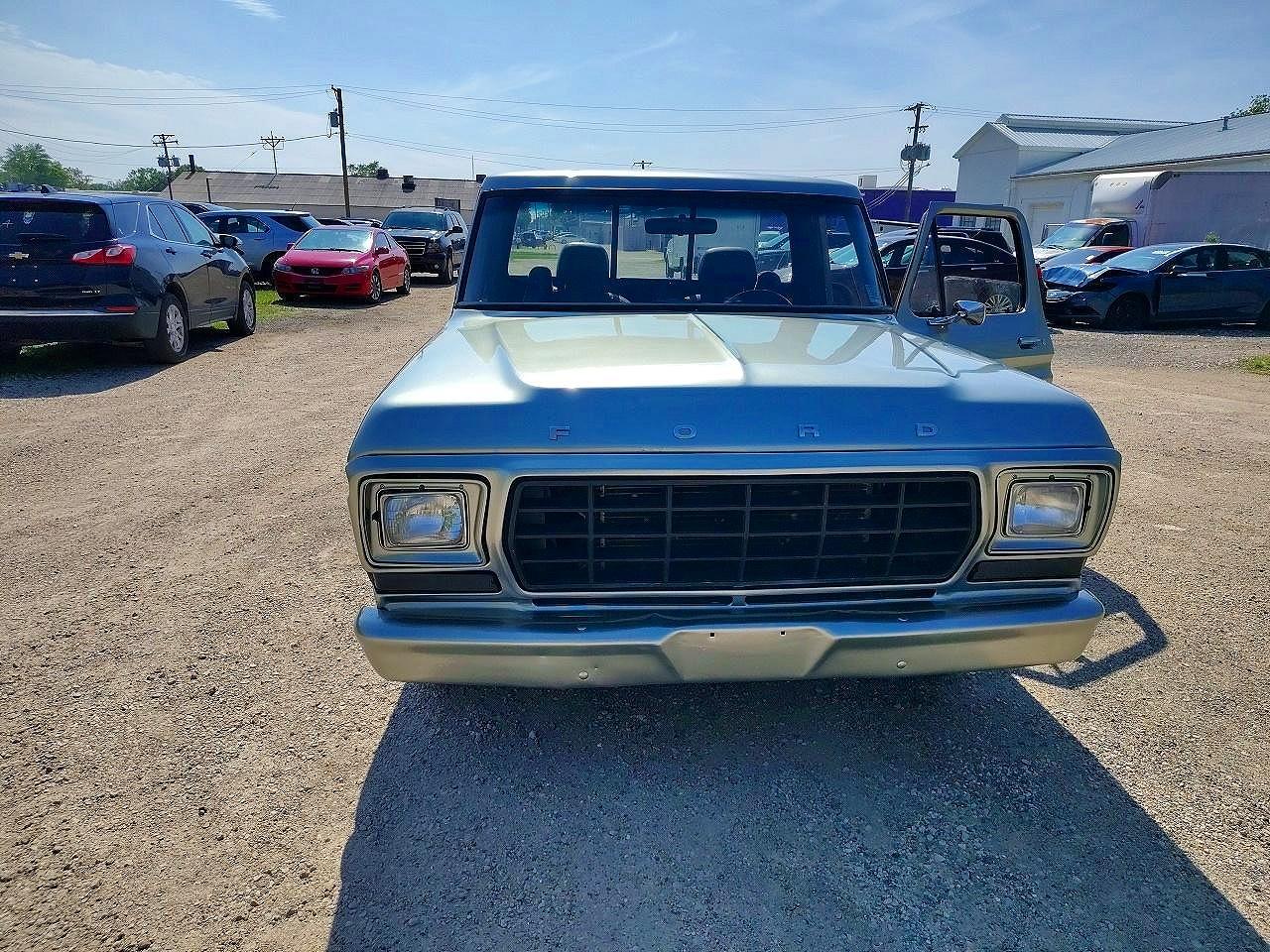 Ford F-150 Pick Up