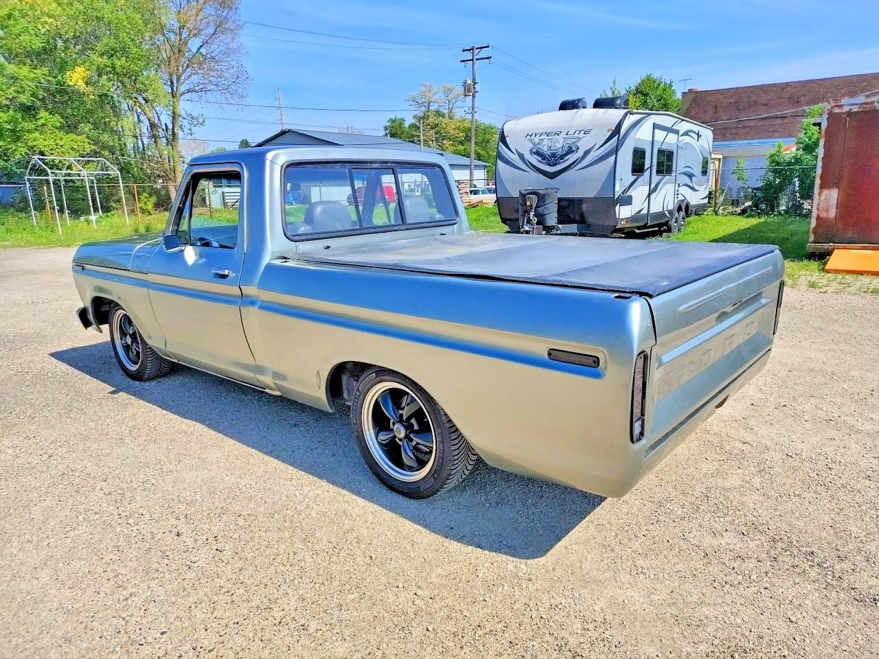 Ford F-150 Pick Up