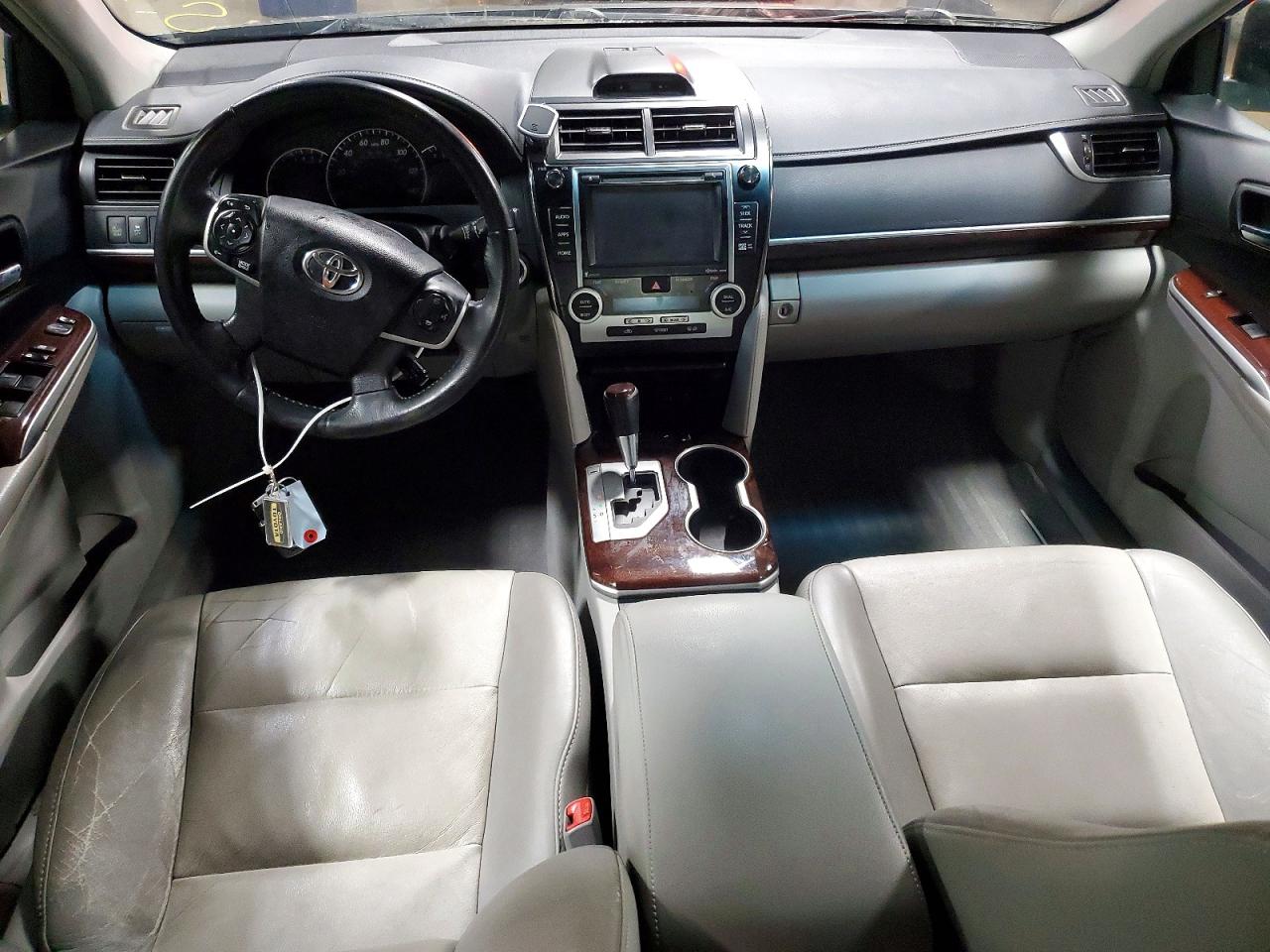 Toyota Camry L
