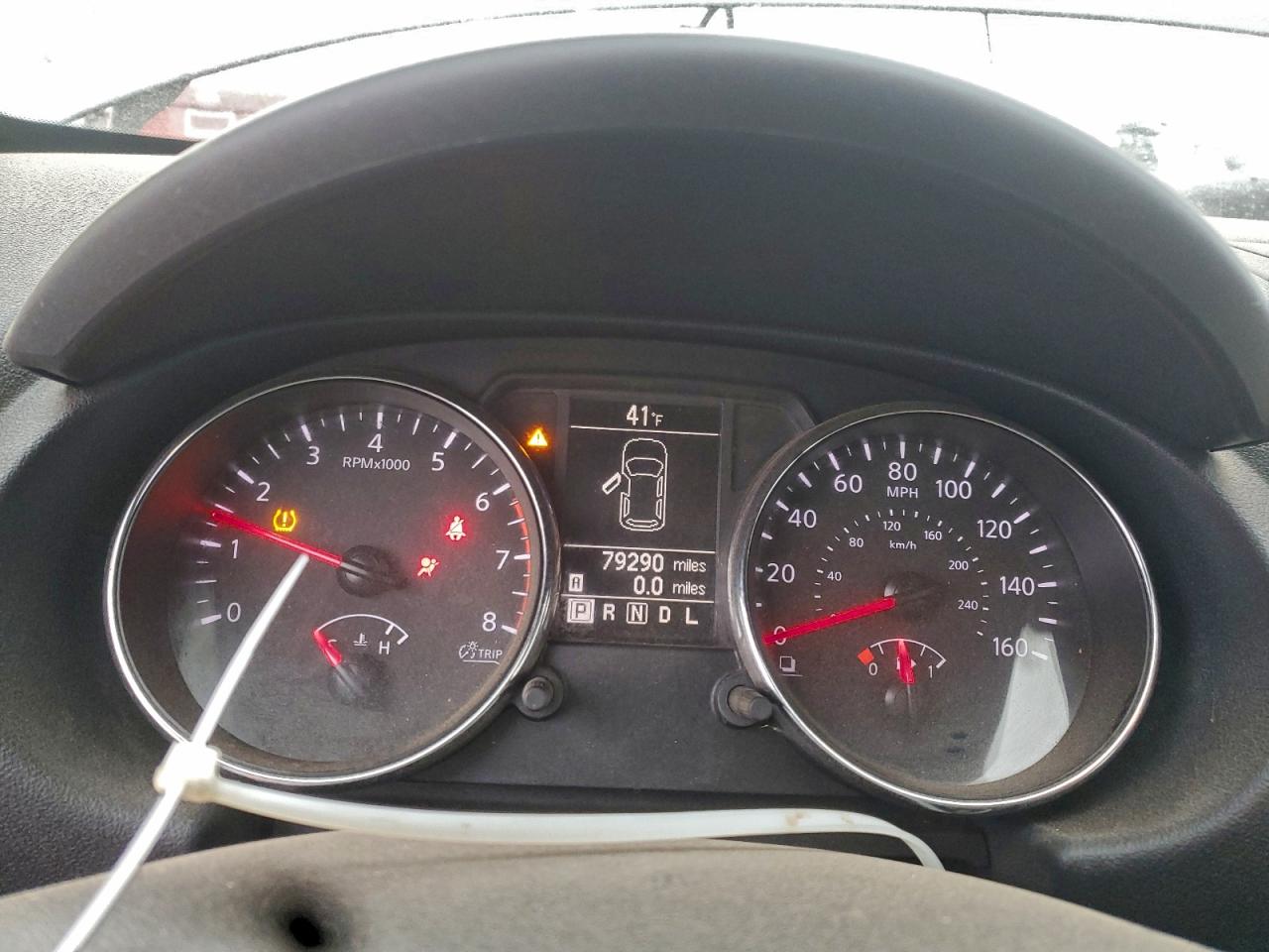 Nissan Rogue S