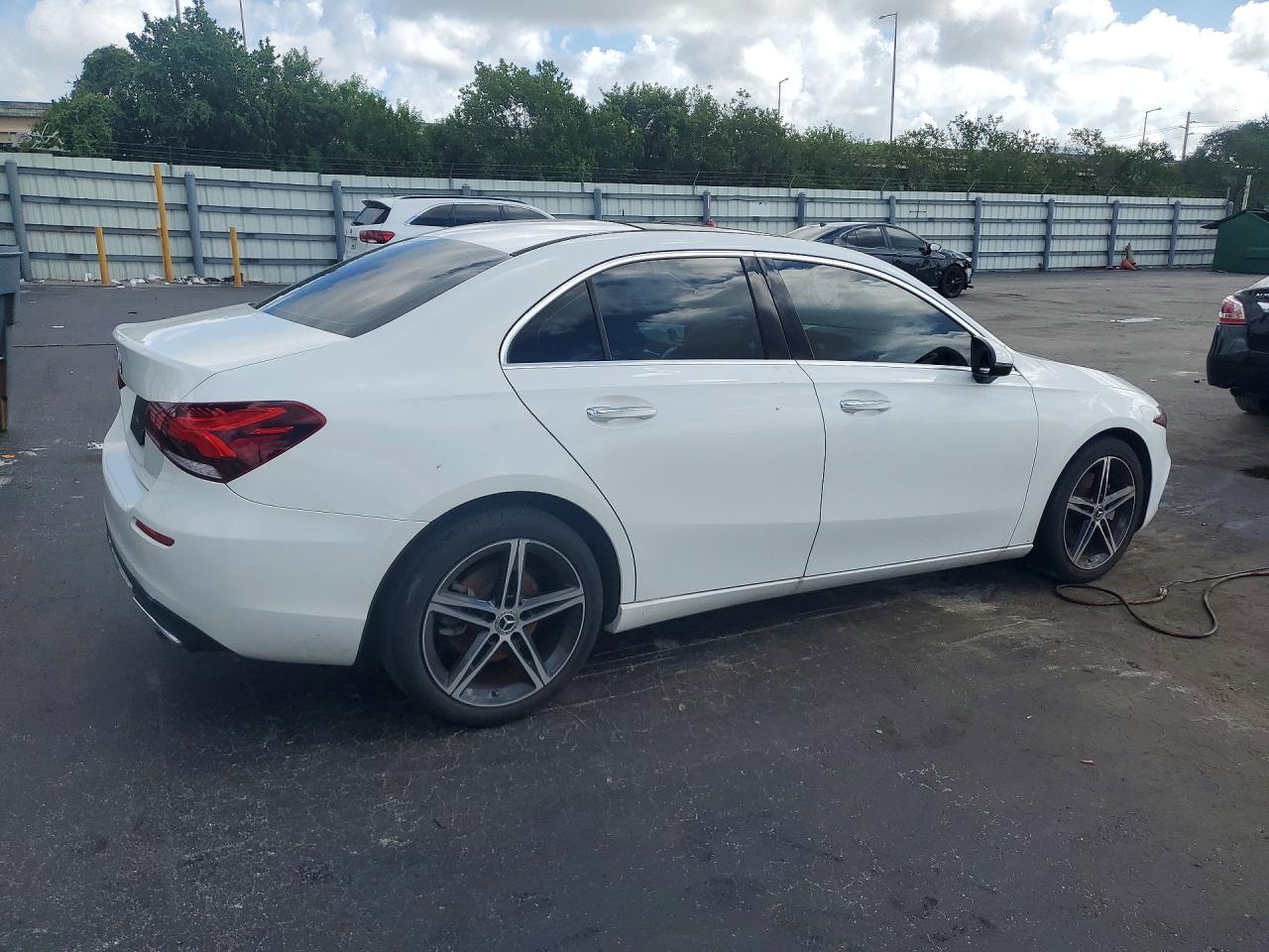Mercedes-Benz A-Class 220